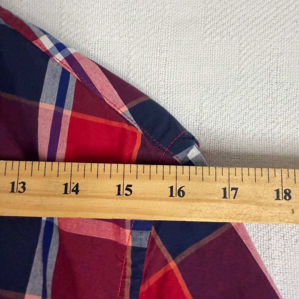Old Navy Mens Regular Fit Plaid Button Down Shirt Red Navy Blue Medium #1173 - Picture 5 of 7